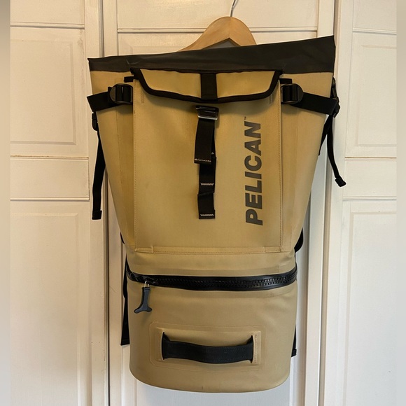 Pelican Dayventure Soft Cooler Backpack - Picture 3 of 6